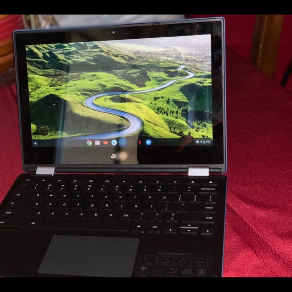 Acer chrome book R11 - Picture 3 of 3